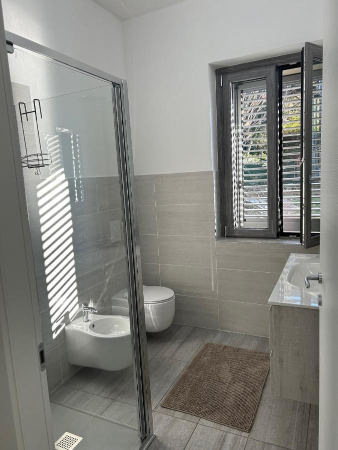 Le Camelie Del Lario Appartement Grandate Buitenkant foto